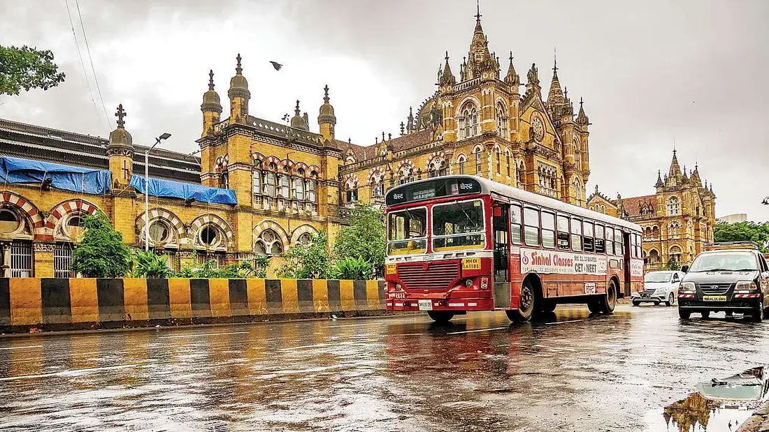 Mumbai : In Transit
